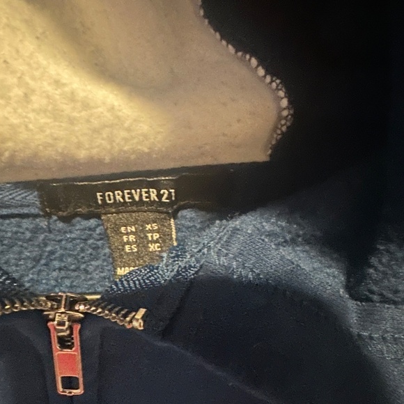 Forever 21 Crop top & Jogger set - Picture 4 of 4